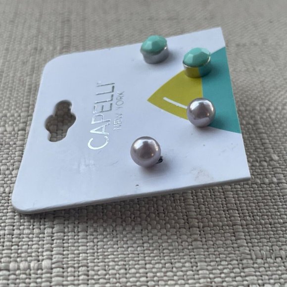 Capelli New York Women Earrings Stud Ear Jewely Set of 2 - Picture 3 of 7